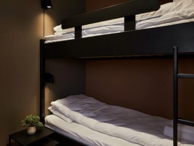 03701E4CCCBB531C07C03B4392592699