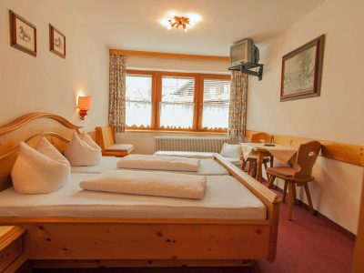 1FB8CF704464B005DA8010EA988A0C09