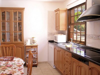 5B797B061782F17A4ABD0C9D62F327A8