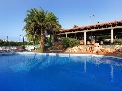 8BEEC1370FAD3A6FC3F87CB3C5D7C512