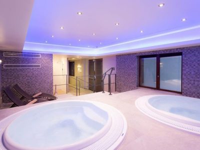 8C01BD175D4D17A3A97A6B9BFDFA328B