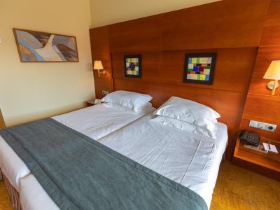 9303BF8F5FA069E6954BB7ADC4D533A7