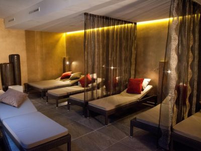 A4E5D08FCB2927A3BEDF1702C57DAC9B