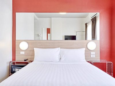 A86L8W0X70103XM4NMBXWLBQLZ710ET1VKCGHWXV