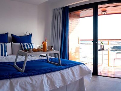 AF60762F8A8399D3DA322ECE01E214BF