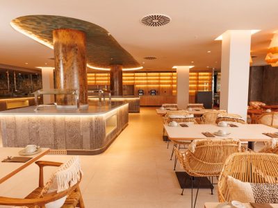 B4F0AFCF21562658C051EEF3902BDECA