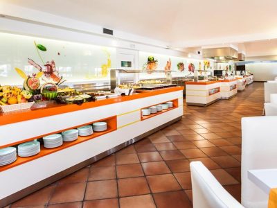 C06CE090D2B2B047B4583D418F4A1EAD