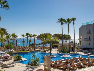 D7AB34A49673F980CD13F8EC15F1C314