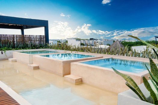 DHUFLF2ASDYHIONIEEJSN256IOIHPCLIXHU672F9