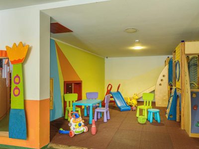 E51A3C17C237C8C9E7EBE41BB6DE4595