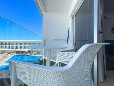 E6EB746B9F7F70BCC2C8C85DE3098995