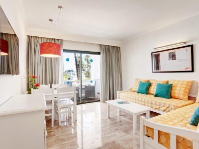 F579EA2FEF5AC32974EDC83C1E110C62