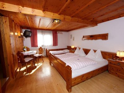 F662DA4D3061B776E0D3583A3E3922E3