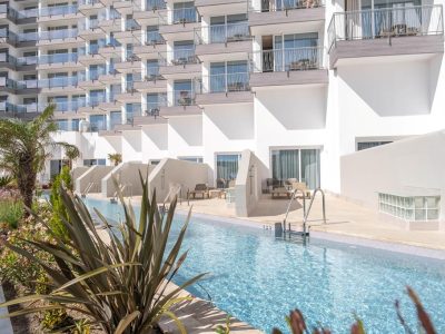 F829476973B64A7C7A42826158E8E499