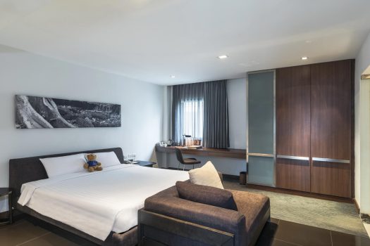 L0L9DJGMQM8X9WD3I8T977Z1SWIN94DOQCPYMBYC